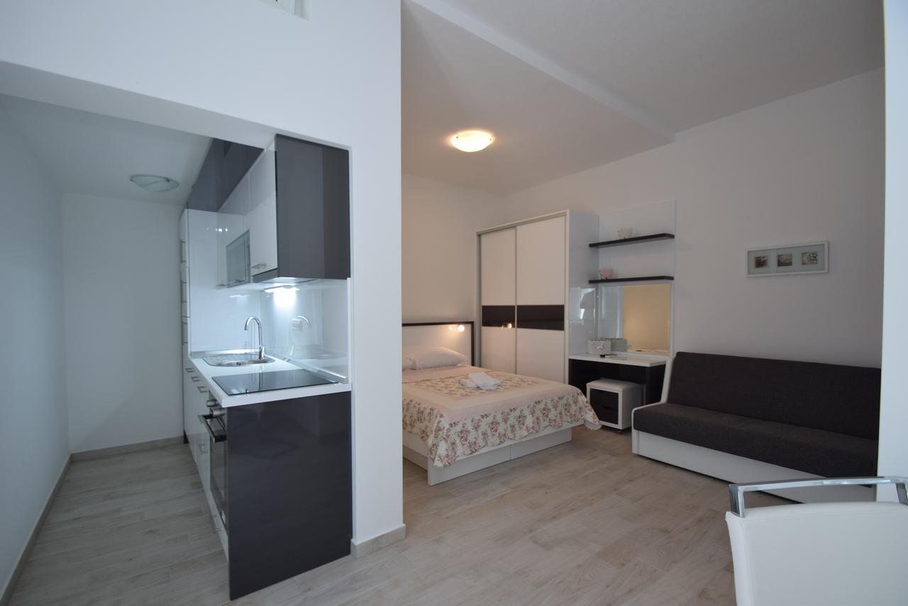 Apartment Anica Kuk Starigrad Paklenica Eksteriør billede