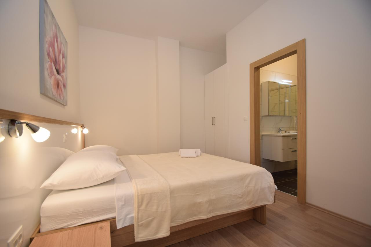Apartment Anica Kuk Starigrad Paklenica Eksteriør billede