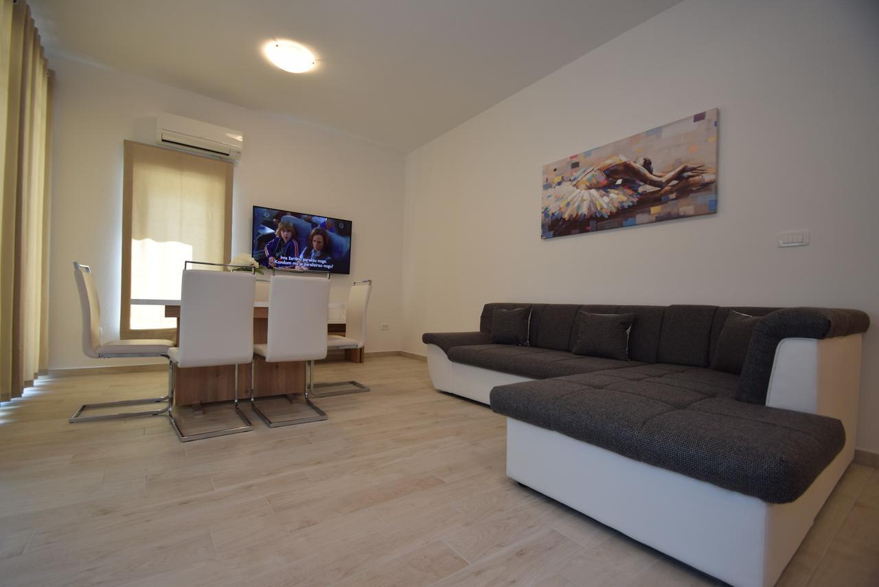 Apartment Anica Kuk Starigrad Paklenica Eksteriør billede